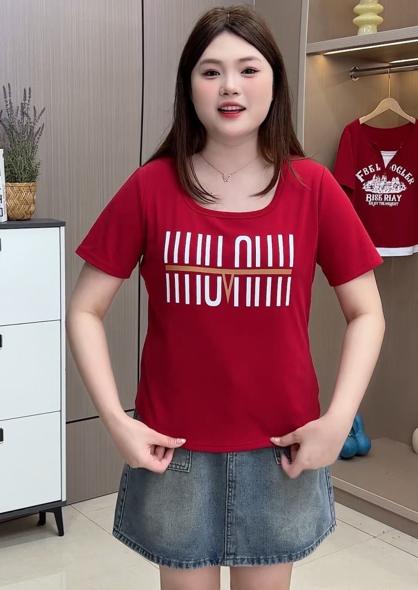 正肩方領寬鬆T